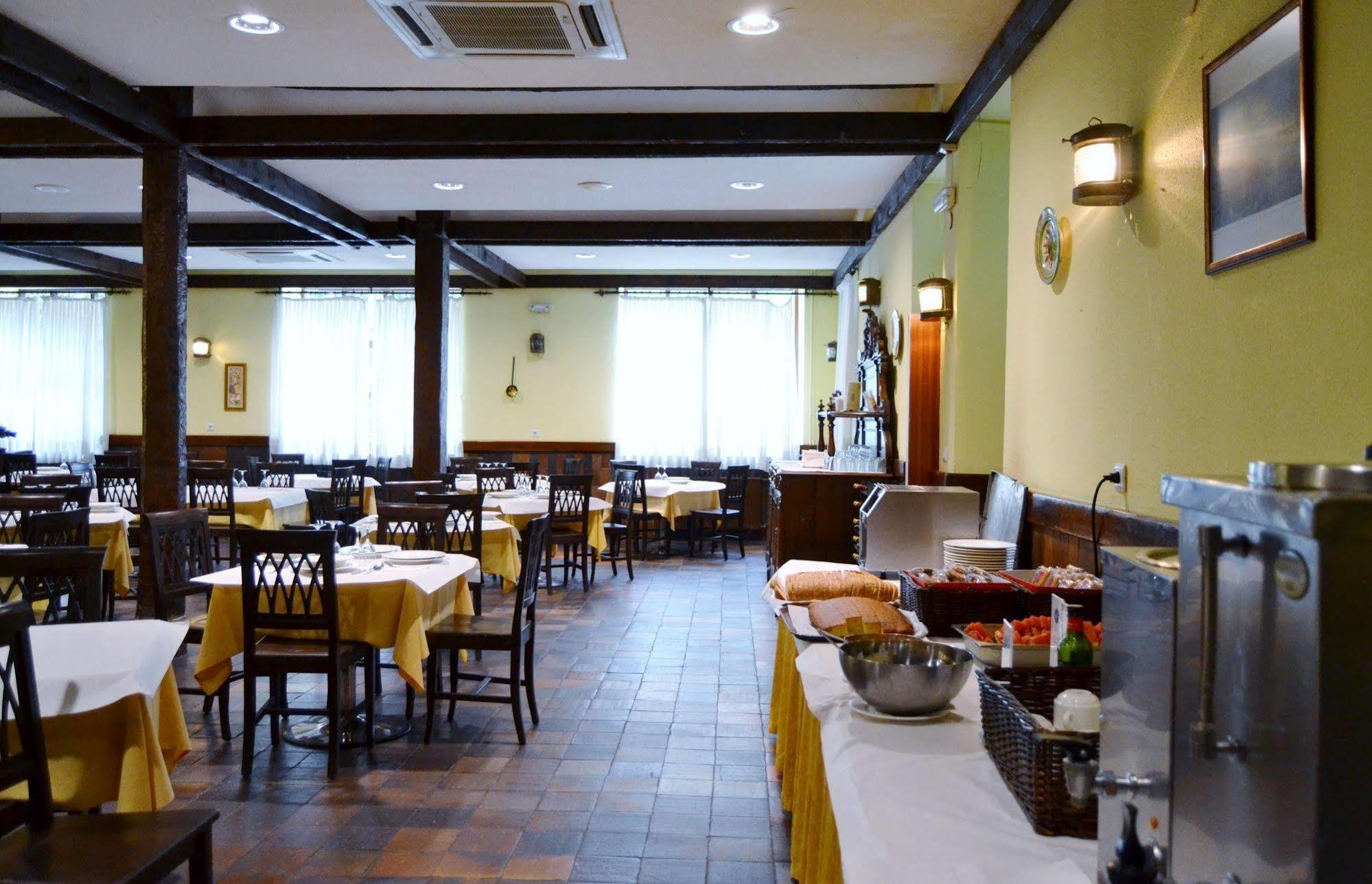 Hotel Termas De Lierganes Ngoại thất bức ảnh